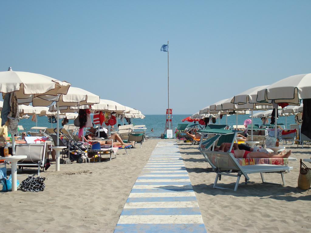 Residence Condominio Roma Eraclea Mare Eksteriør billede